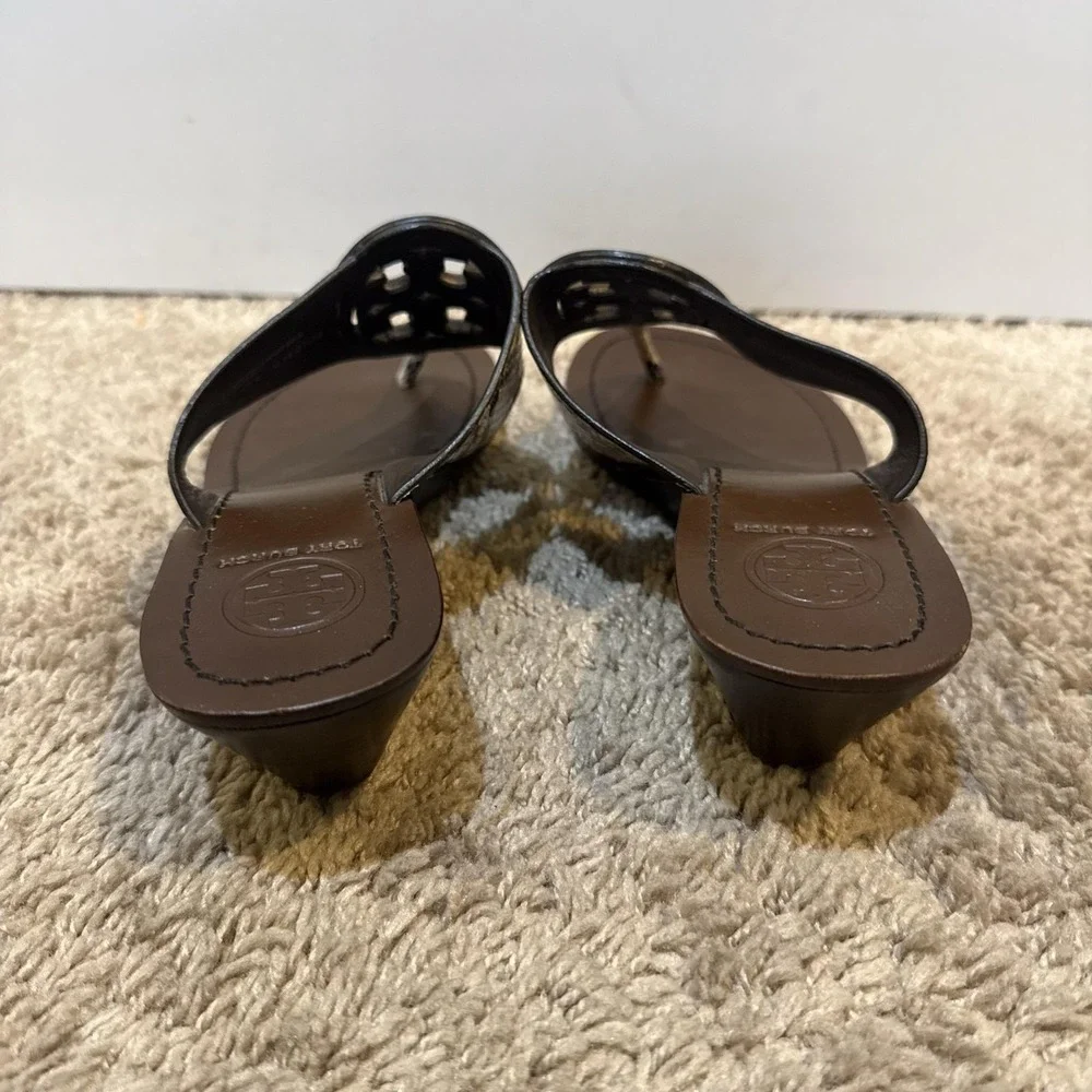 Tory Burch Louisa Sandals Womens Size 6.5 Brown Leather Thong Wedge Snake Print